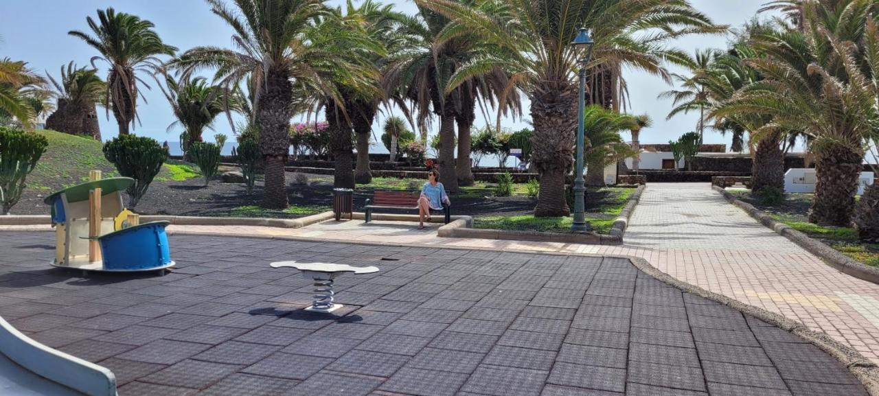 Appartamento Casahost Bastian Boutique I Seaview Costa Teguise Esterno foto